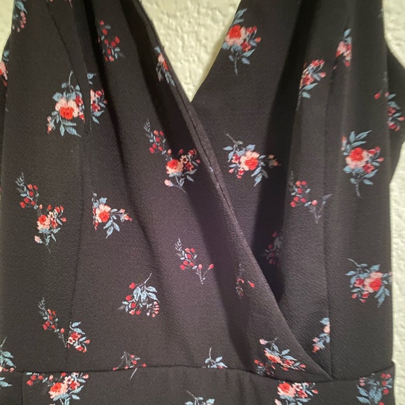 Windsor Floral Print Dress - Picture 2 of 4